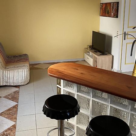 Appartement T2 - Vue Campagne Le Robert Exterior foto